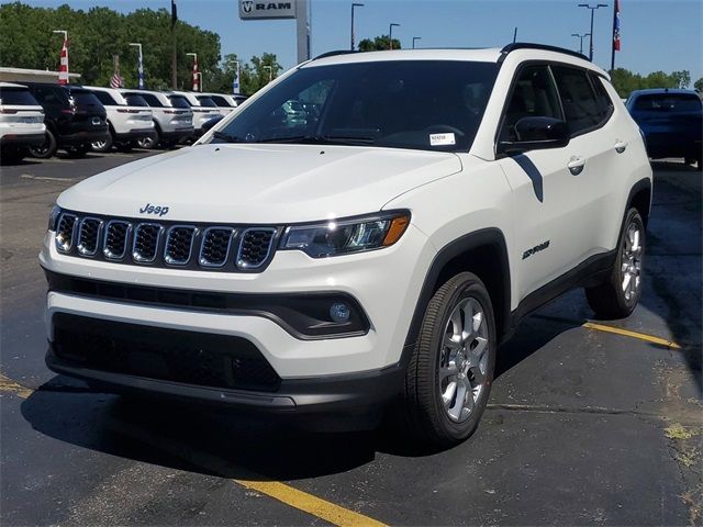 2024 Jeep Compass Latitude Lux