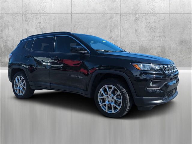 2024 Jeep Compass Latitude Lux