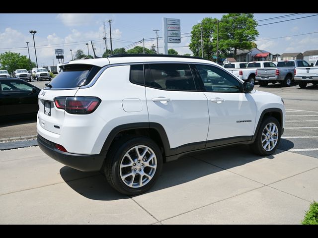 2024 Jeep Compass Latitude Lux