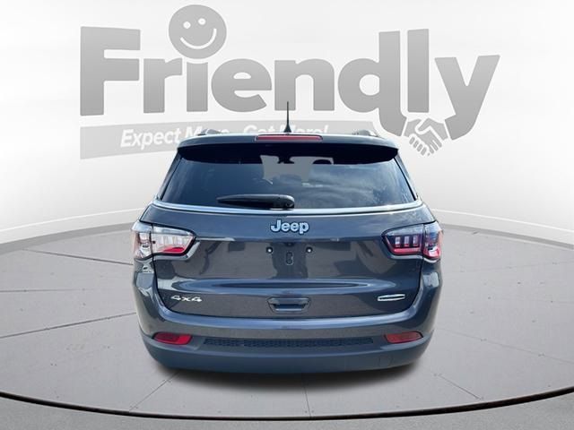 2024 Jeep Compass Latitude Lux