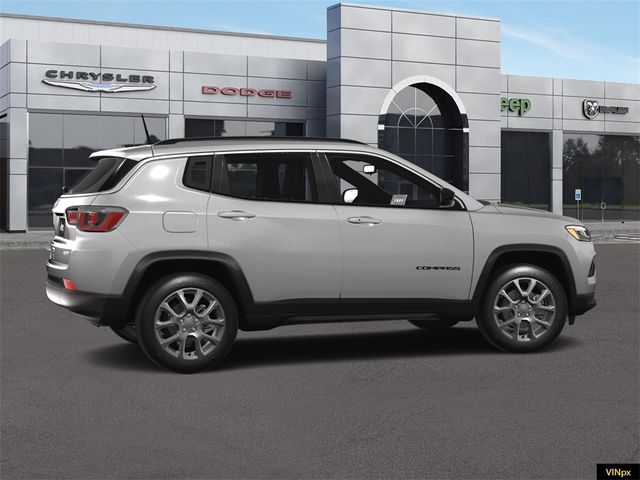 2024 Jeep Compass Latitude Lux