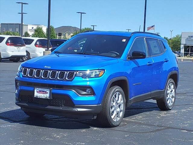 2024 Jeep Compass Latitude Lux