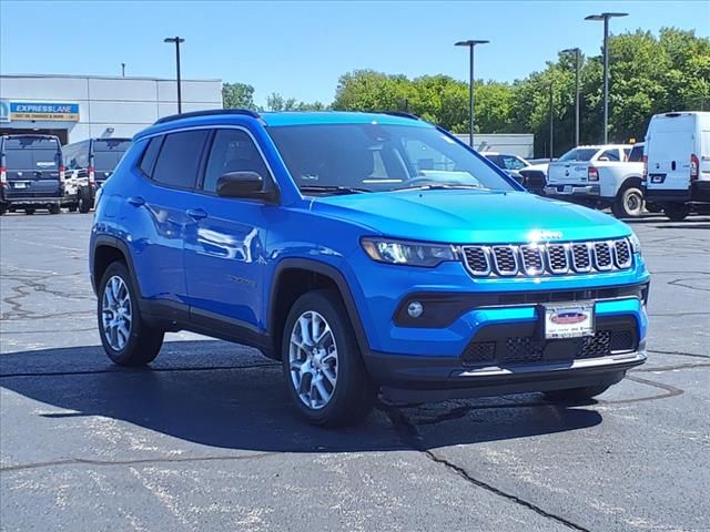 2024 Jeep Compass Latitude Lux