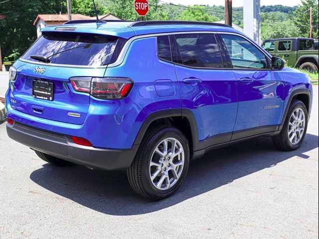 2024 Jeep Compass Latitude Lux