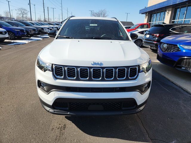 2024 Jeep Compass Latitude Lux