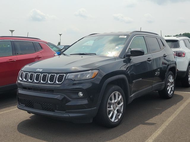 2024 Jeep Compass Latitude Lux