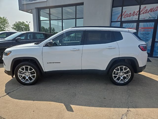 2024 Jeep Compass Latitude Lux