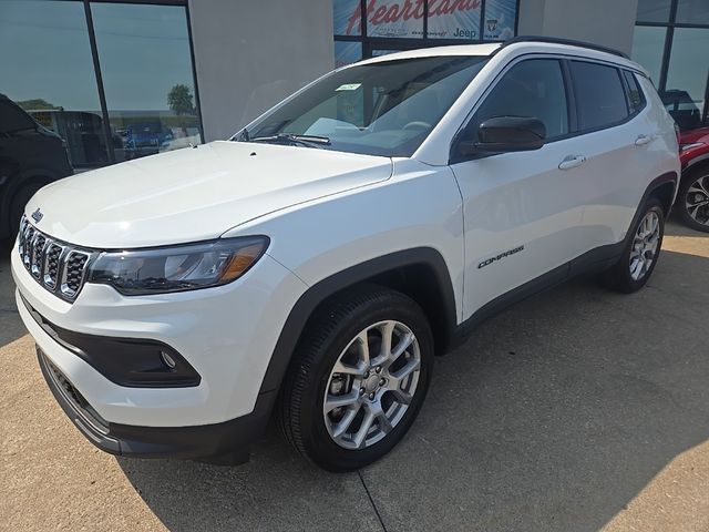 2024 Jeep Compass Latitude Lux