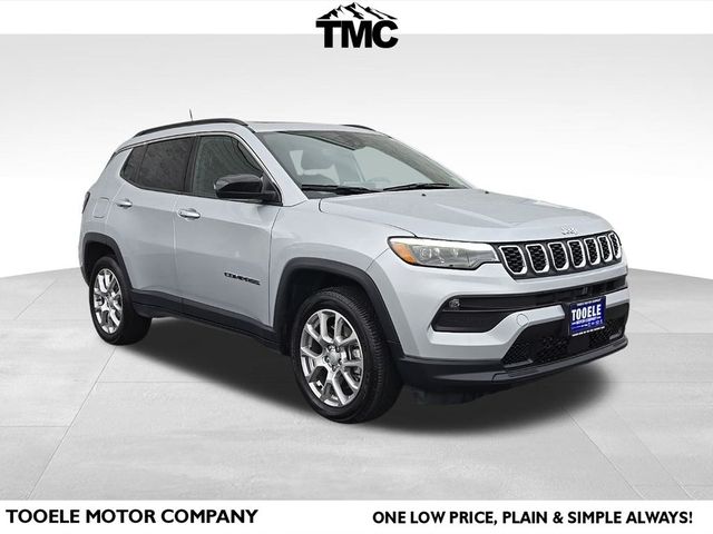 2024 Jeep Compass Latitude Lux