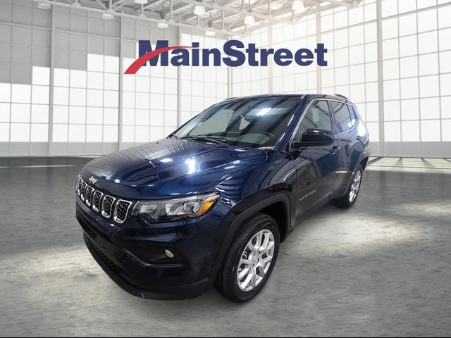 2024 Jeep Compass Latitude Lux