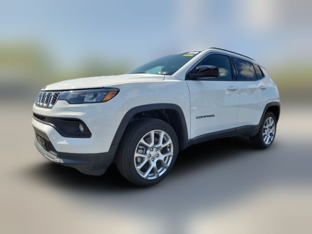 2024 Jeep Compass Latitude Lux