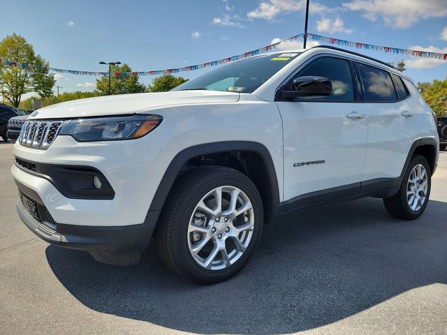 2024 Jeep Compass Latitude Lux