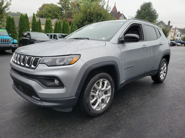 2024 Jeep Compass Latitude Lux