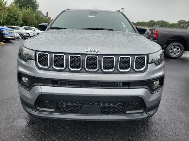 2024 Jeep Compass Latitude Lux