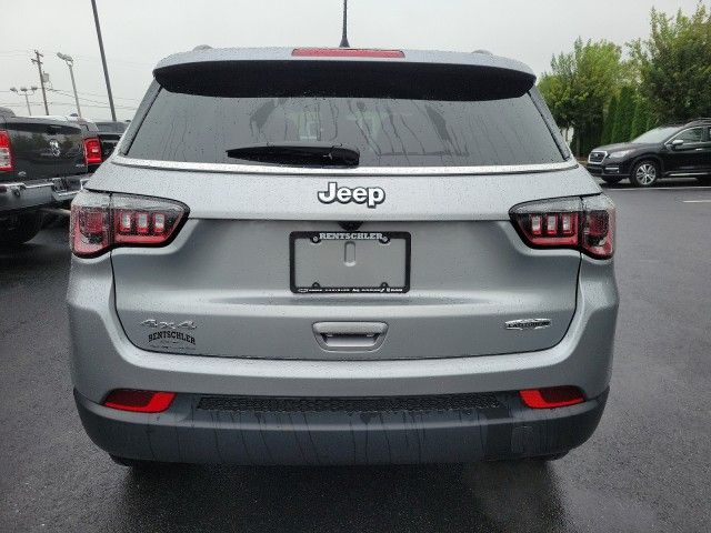 2024 Jeep Compass Latitude Lux