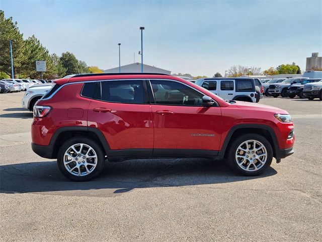 2024 Jeep Compass Latitude Lux