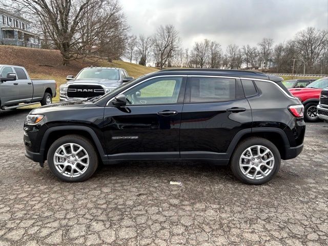 2024 Jeep Compass Latitude Lux