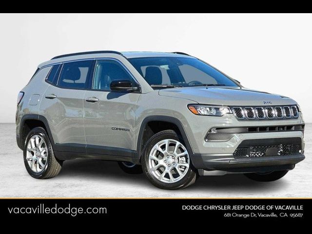 2024 Jeep Compass Latitude Lux