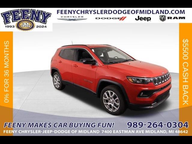 2024 Jeep Compass Latitude Lux