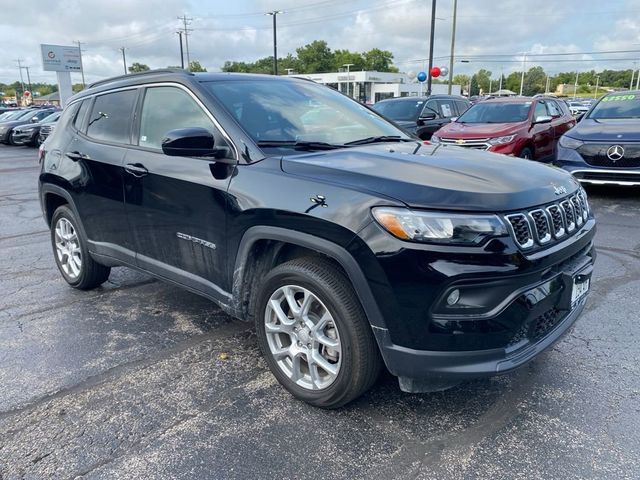 2024 Jeep Compass Latitude Lux