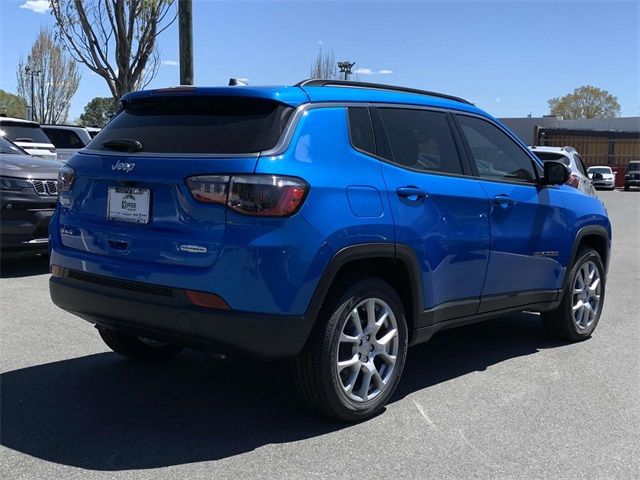 2024 Jeep Compass Latitude Lux