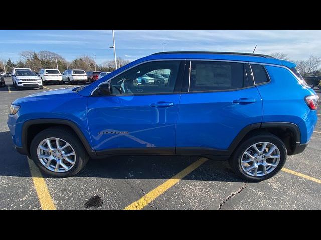 2024 Jeep Compass Latitude Lux