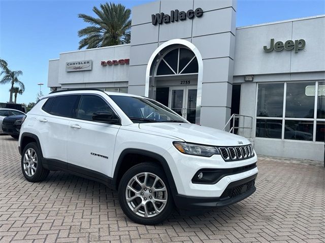 2024 Jeep Compass Latitude Lux