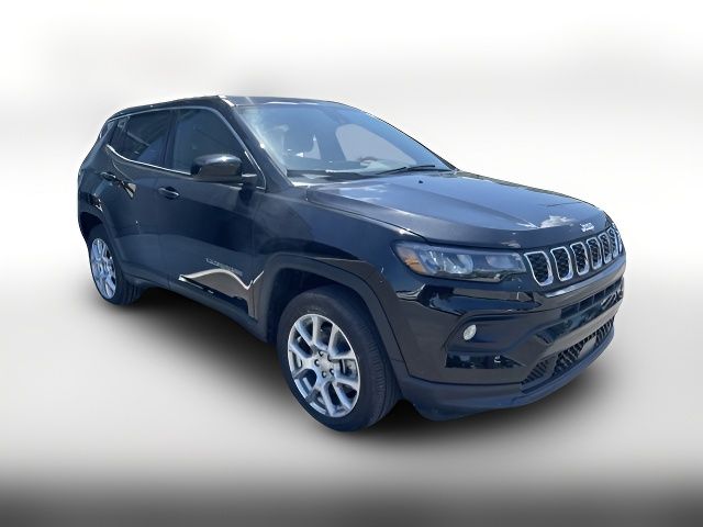 2024 Jeep Compass Latitude Lux