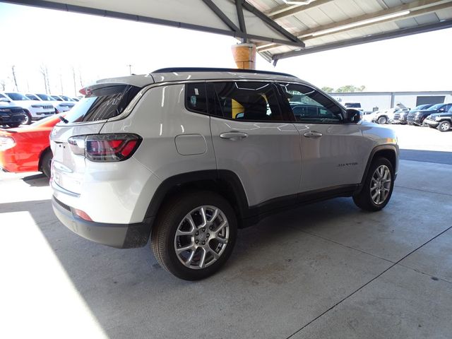 2024 Jeep Compass Latitude Lux