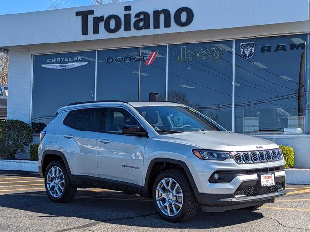 2024 Jeep Compass Latitude Lux