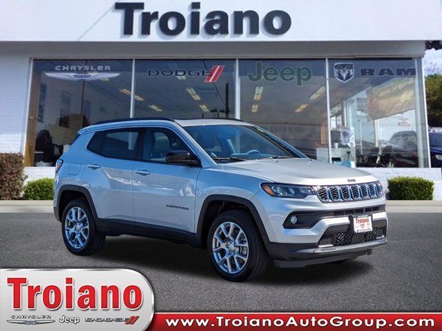 2024 Jeep Compass Latitude Lux