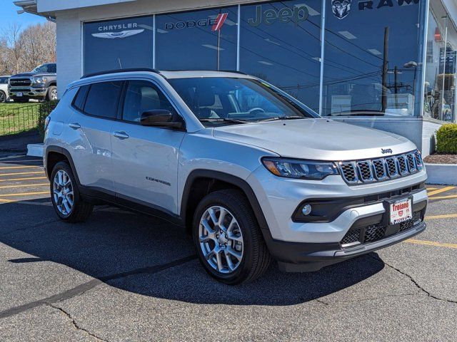 2024 Jeep Compass Latitude Lux