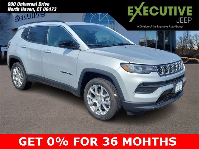 2024 Jeep Compass Latitude Lux