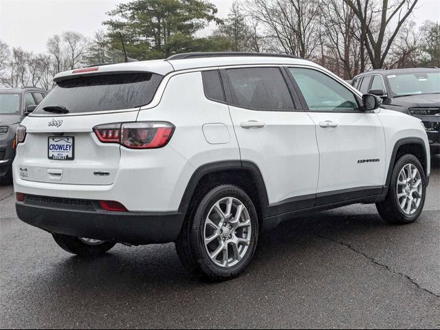 2024 Jeep Compass Latitude Lux