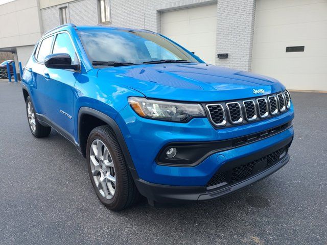 2024 Jeep Compass Latitude Lux