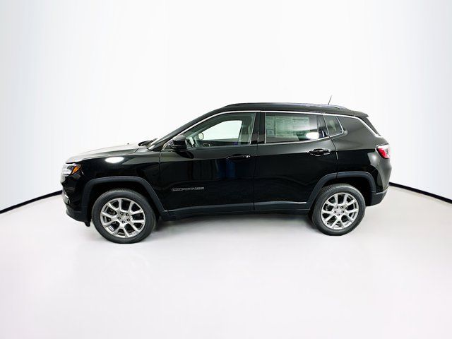 2024 Jeep Compass Latitude Lux