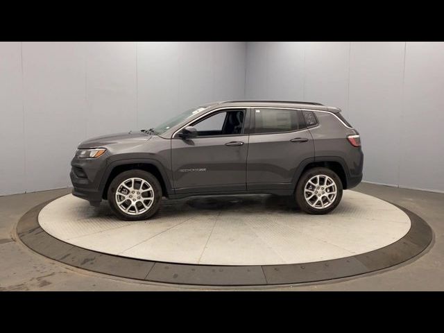 2024 Jeep Compass Latitude Lux