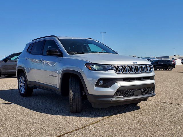 2024 Jeep Compass Latitude Lux