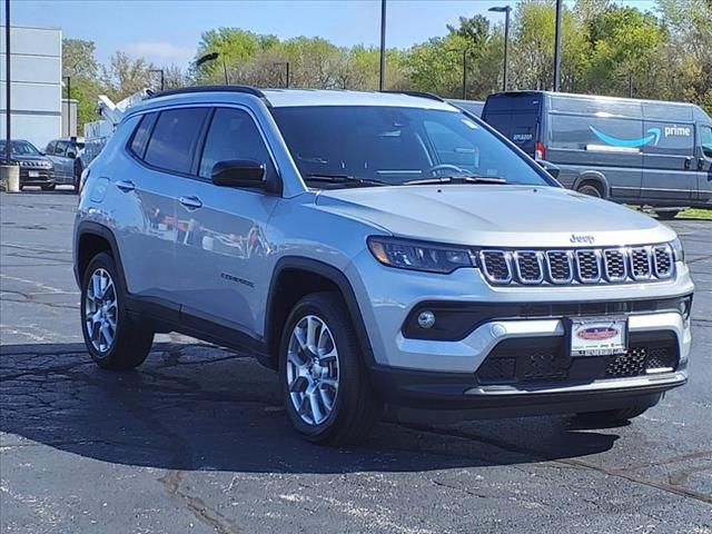 2024 Jeep Compass Latitude Lux