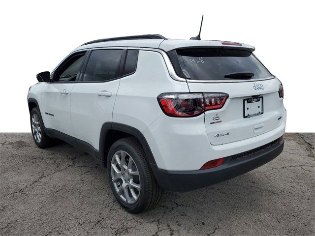 2024 Jeep Compass Latitude Lux