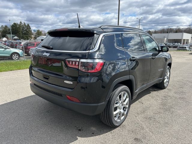 2024 Jeep Compass Latitude Lux