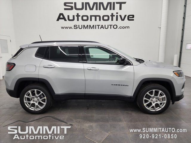 2024 Jeep Compass Latitude Lux