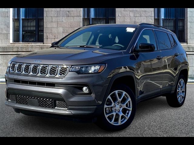 2024 Jeep Compass Latitude Lux