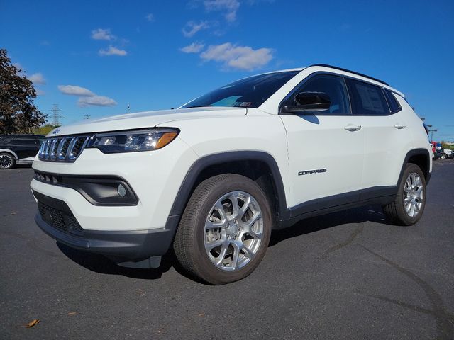 2024 Jeep Compass Latitude Lux