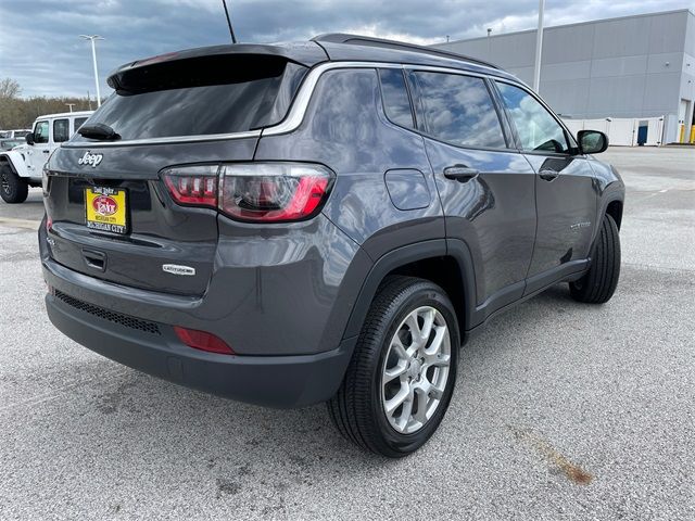 2024 Jeep Compass Latitude Lux