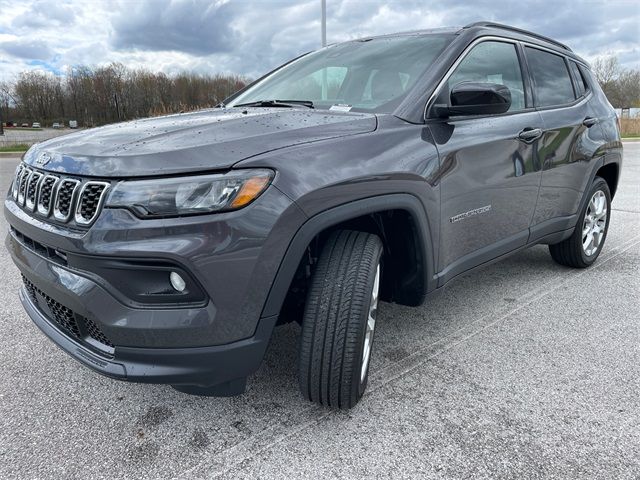 2024 Jeep Compass Latitude Lux