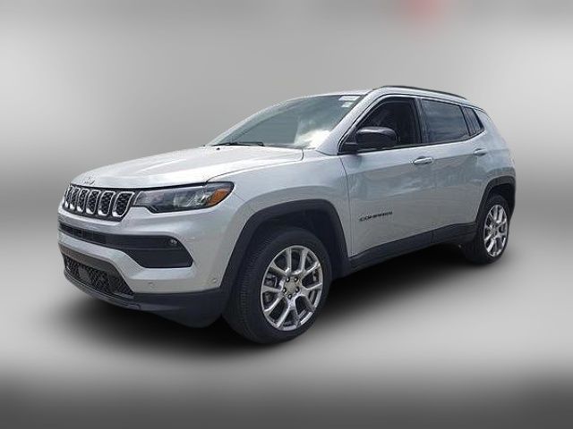 2024 Jeep Compass Latitude Lux