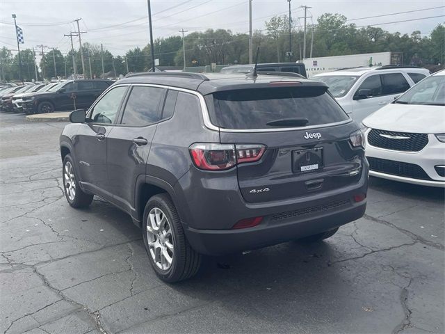 2024 Jeep Compass Latitude Lux