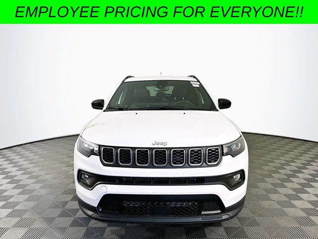 2024 Jeep Compass Latitude Lux