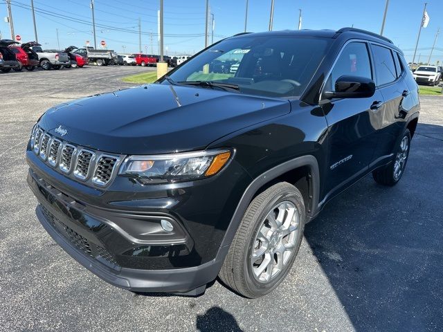 2024 Jeep Compass Latitude Lux